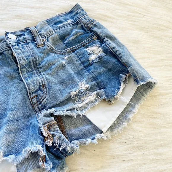 American Eagle Shadow Pocket Denim Cutoff Shorts - Picture 4 of 10